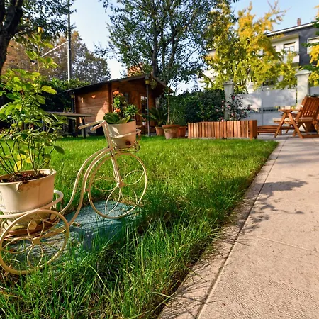 ベッド・アンド・ブレックファスト Sofia 4*