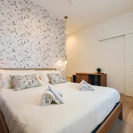 Couette-café Sofia Modène