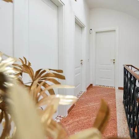 Sofia 4* Modena